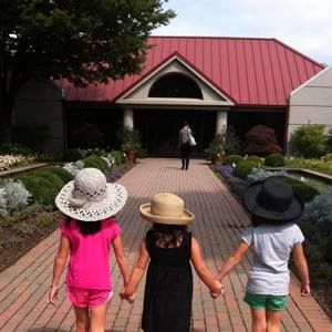 Meet your Posher, Paula